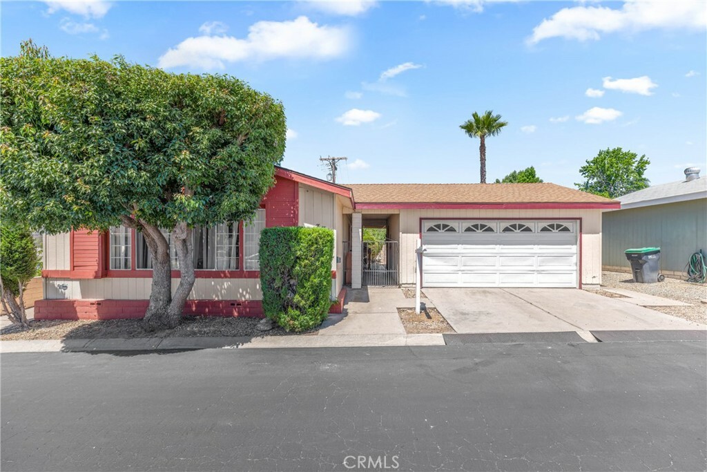 Property Photo:  3800 W Wilson Street 376  CA 92220 