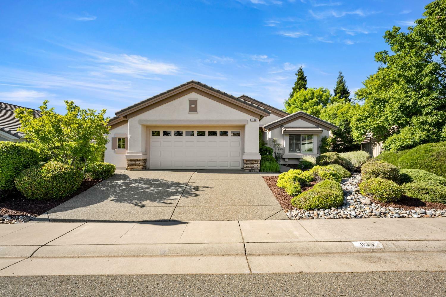 Property Photo:  1136 Ivy Arbor Lane  CA 95648 