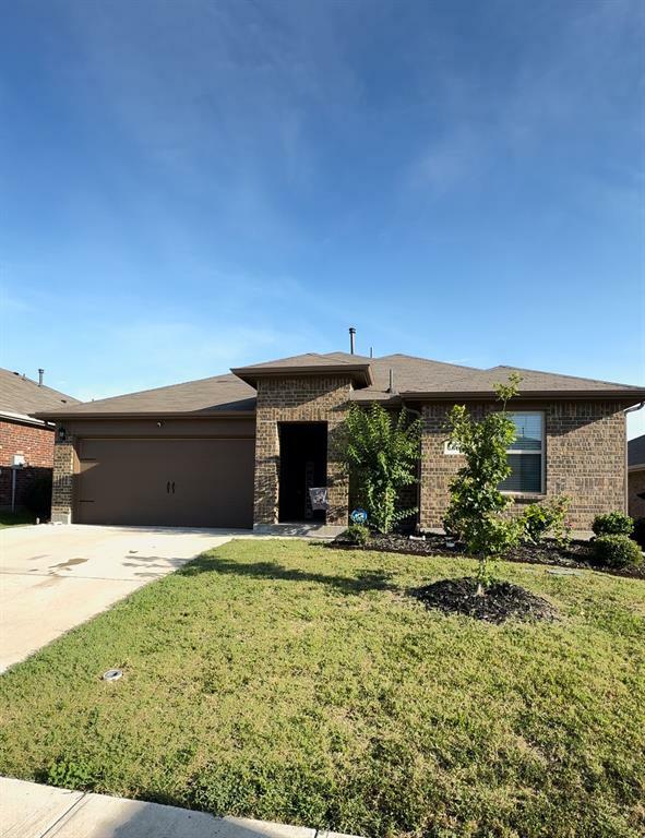 Property Photo:  2303 Ravensway Road  TX 75114 