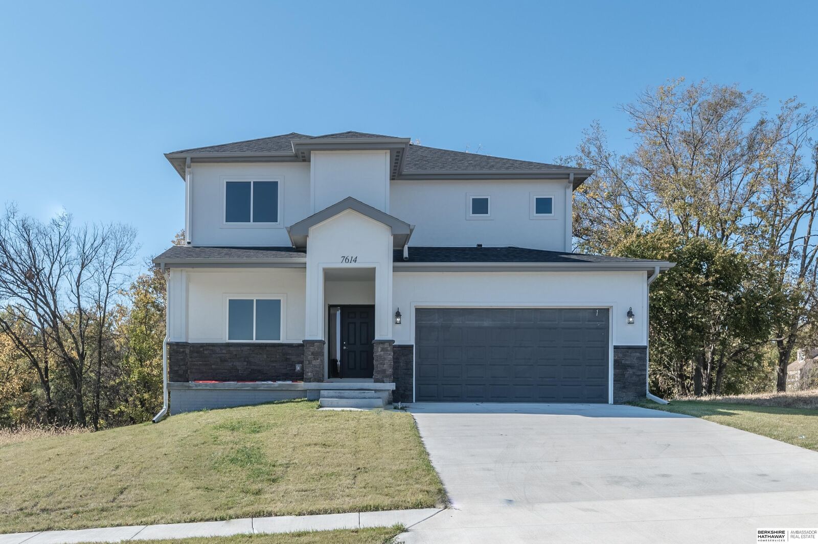 Property Photo:  7614 S 34th Street  NE 68147 