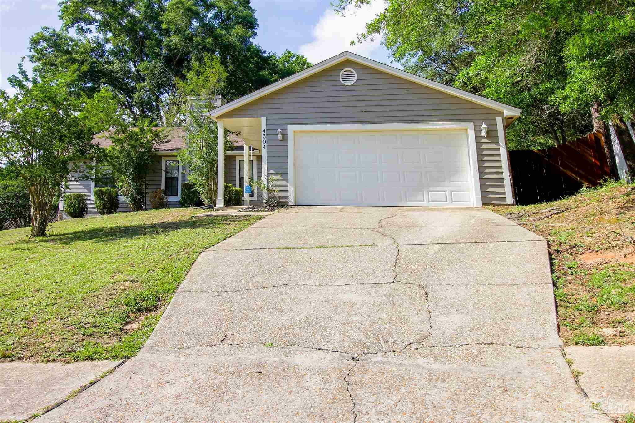 Property Photo:  4304 Northpointe Way  FL 32514 