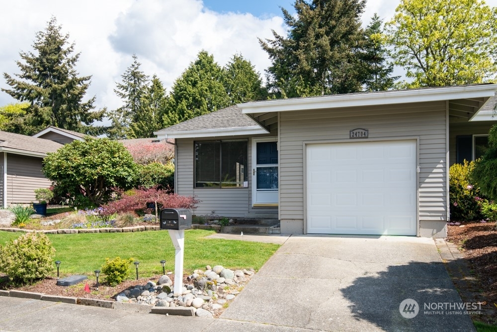 Property Photo:  24704 11th Avenue S  WA 98198 