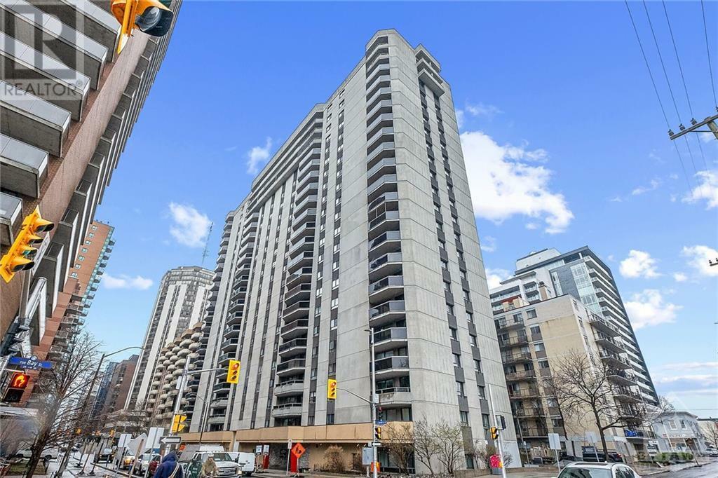 470 Laurier Avenue West 1703  Ottawa ON K1R 7W9 photo