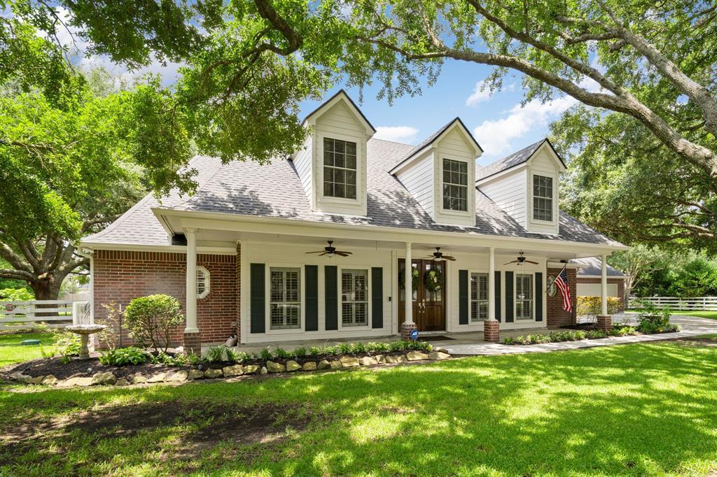 Property Photo: 3018 Willow Creek Lane TX 77494