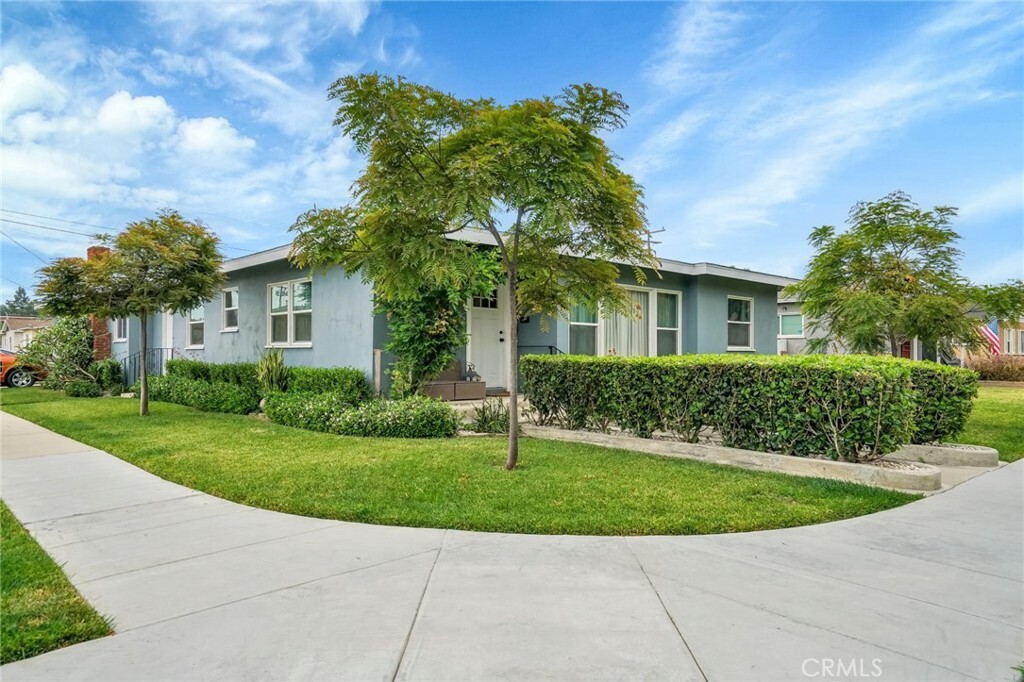 Property Photo:  3340 E 67th Street  CA 90805 