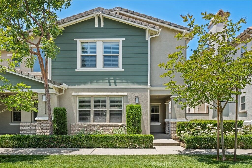Property Photo:  855 E Mountain Way C  CA 91702 