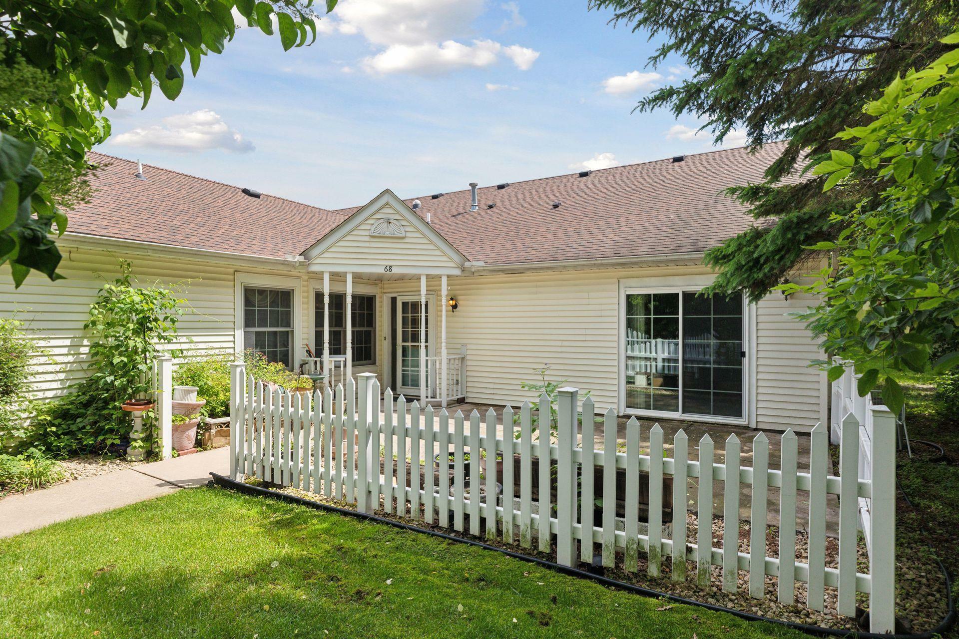 Property Photo:  68 Thompson Avenue W 51  MN 55118 