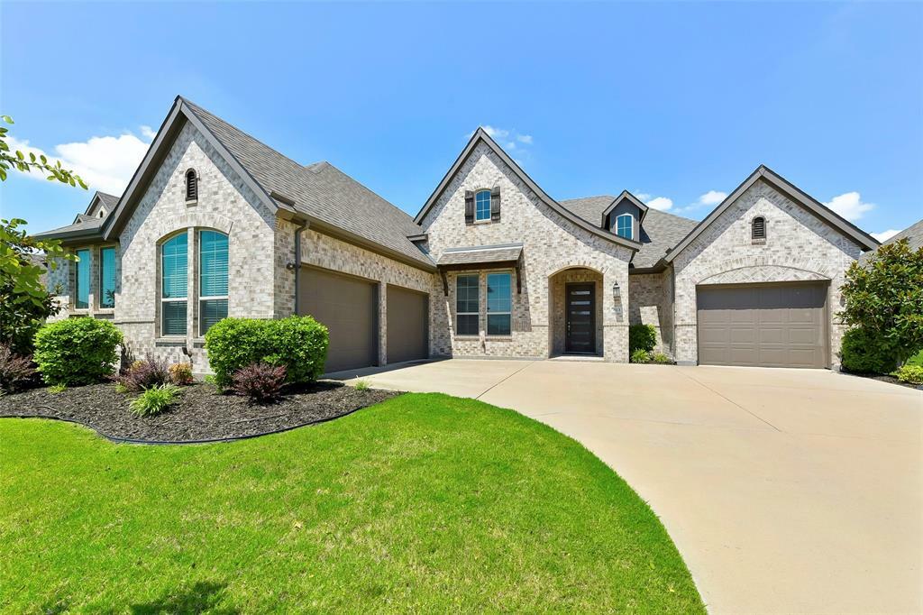 Property Photo: 813 Burgess Lane TX 75094