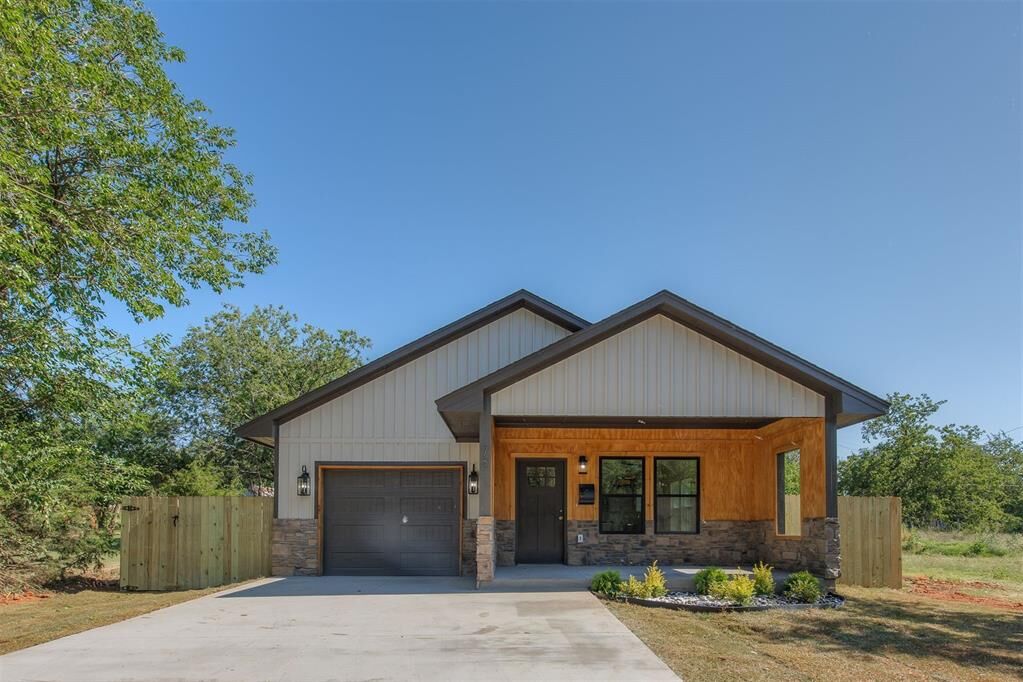 Property Photo:  727 NW 99th Street  OK 73114 