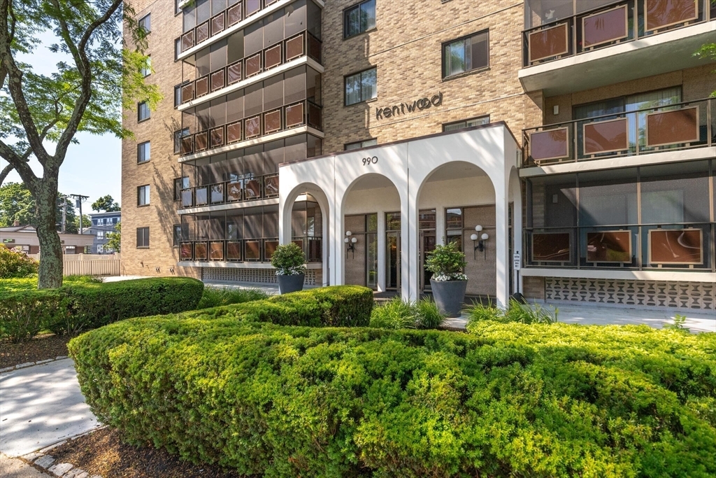 Property Photo: 990 Massachusetts Avenue C26 MA 02474