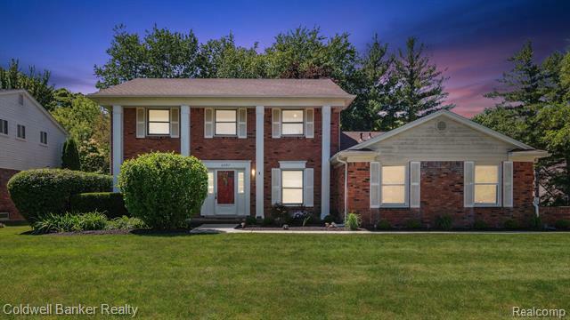 Property Photo: 6207 Kiev Street MI 48324