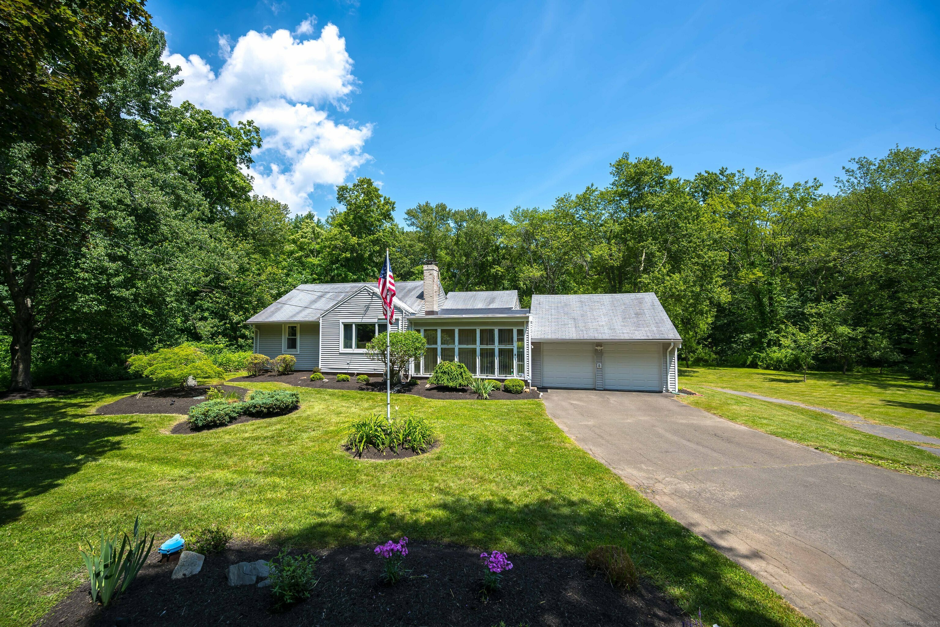 Property Photo:  135 Pease Road  CT 06525 