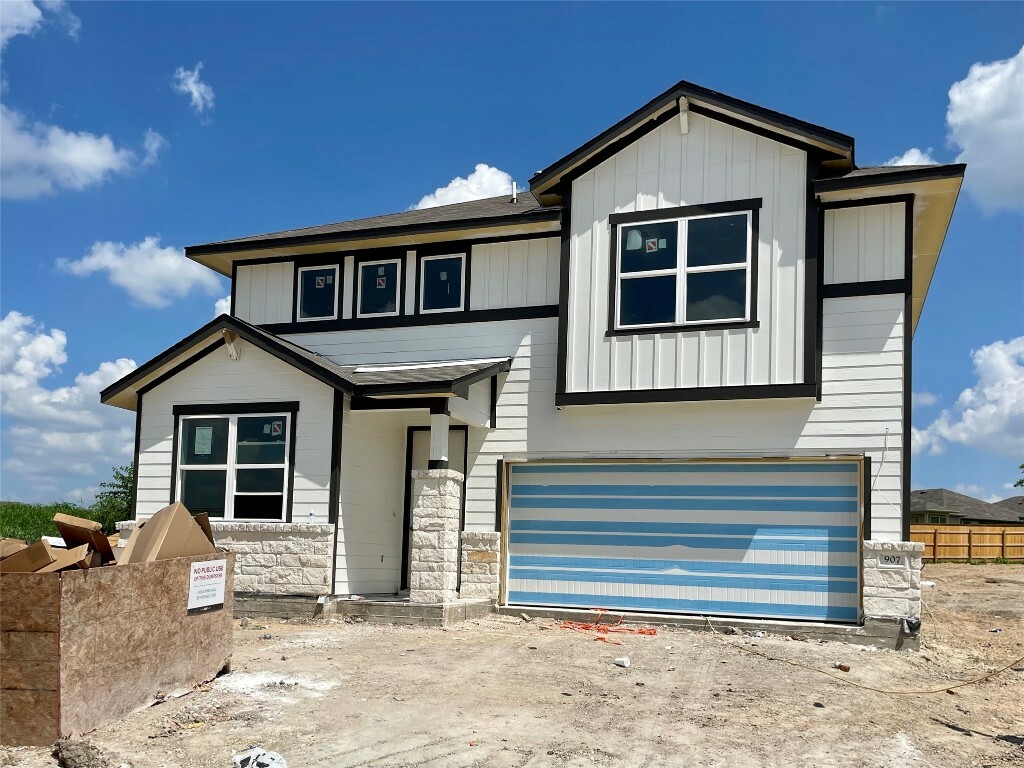 Property Photo: 907 Palo Brea Loop TX 78634