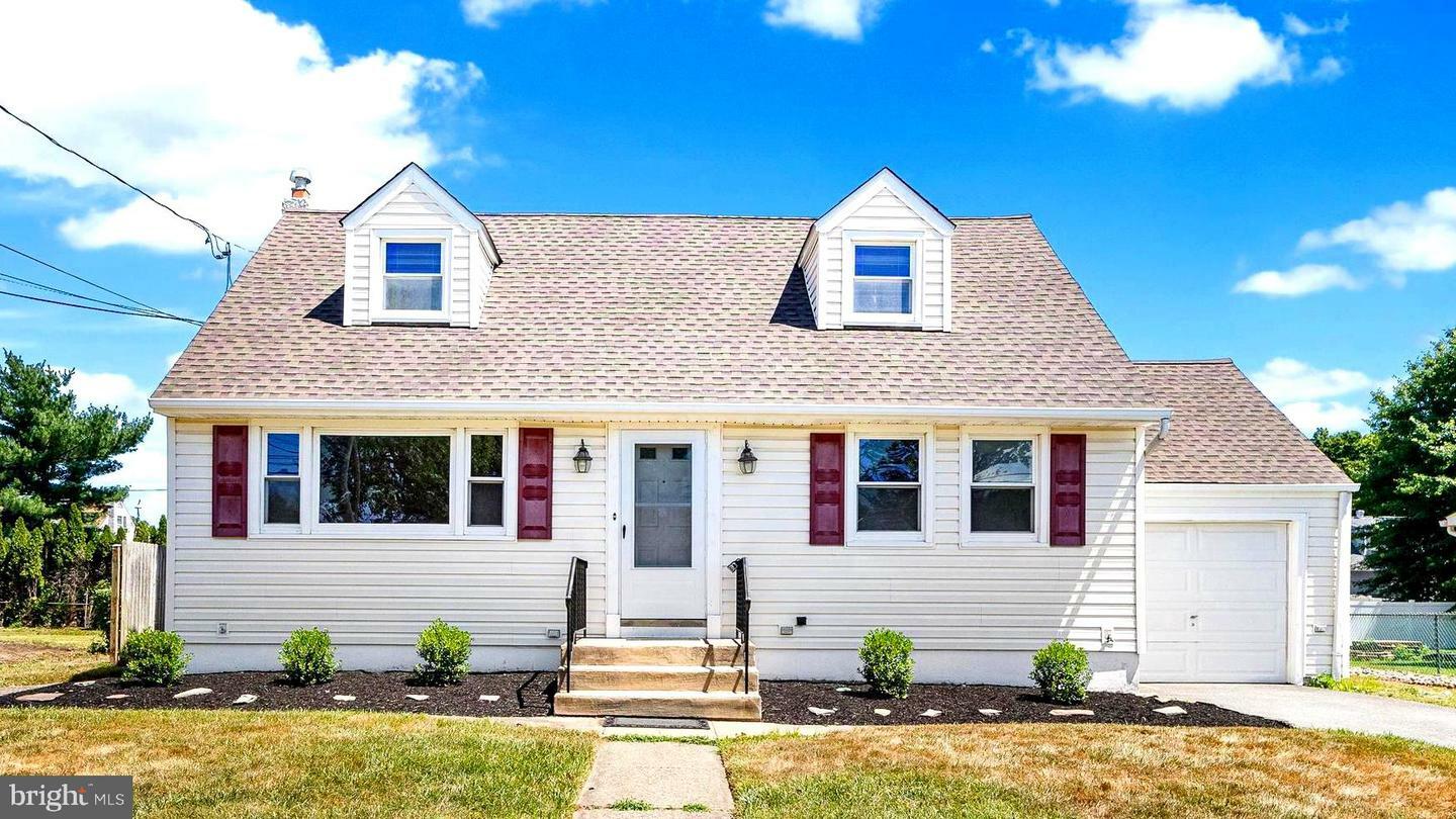 Property Photo:  388 Ewingville Road  NJ 08638 