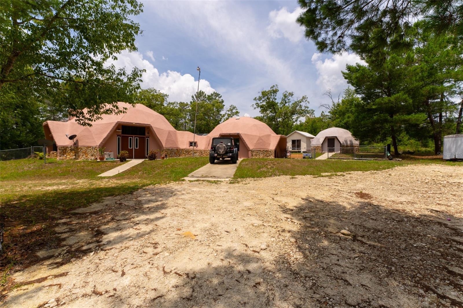 Property Photo: 11710 SE 161st Court FL 32179