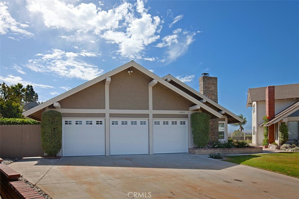 Property Photo:  22892 Hickory Hills Avenue  CA 92630 