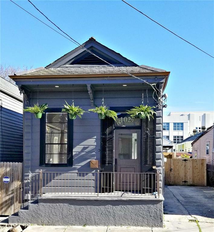 Property Photo:  1027 Independence St  LA 70117 