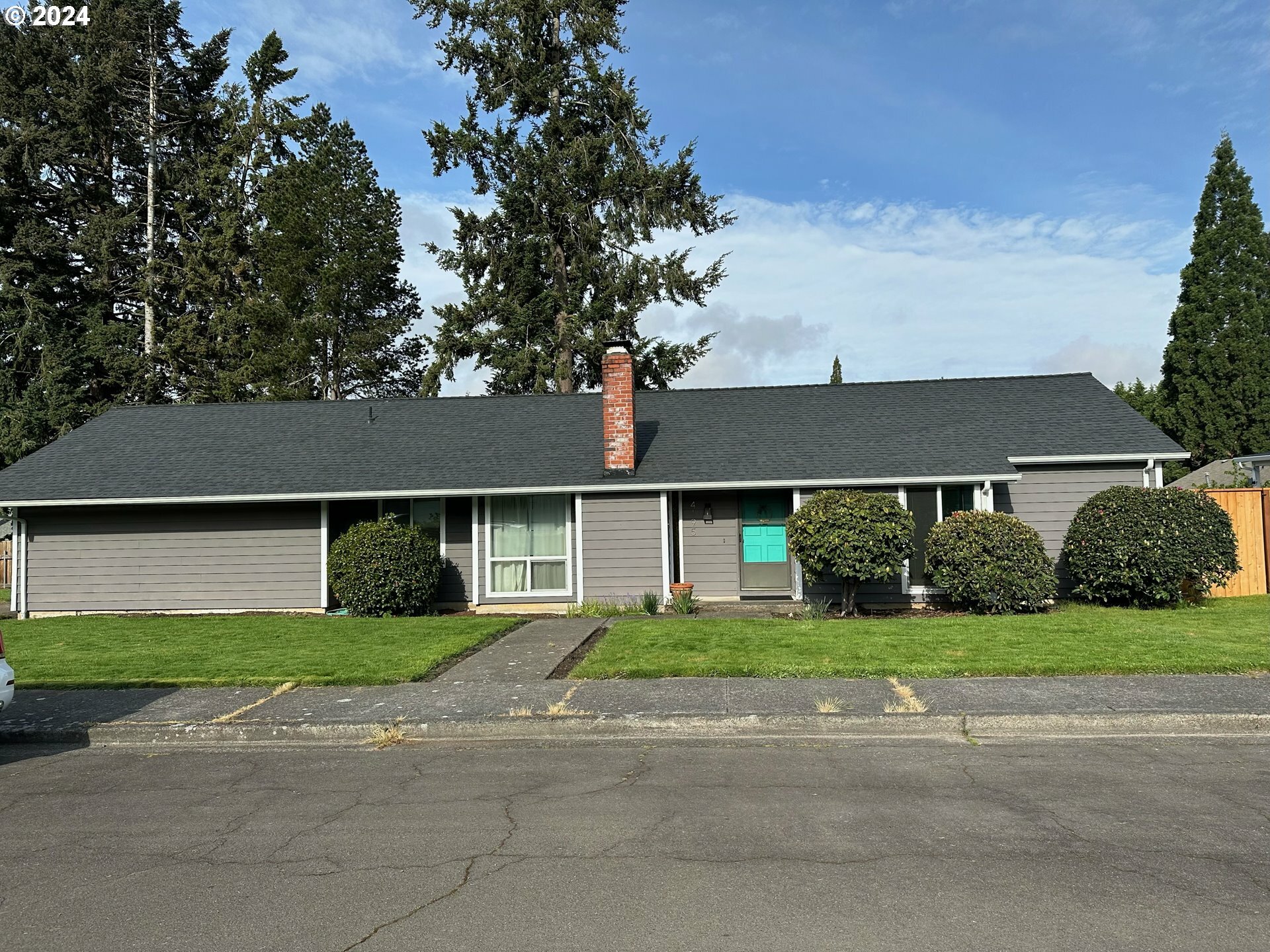 Property Photo:  4195 SW 187th Ave SW  OR 97078 