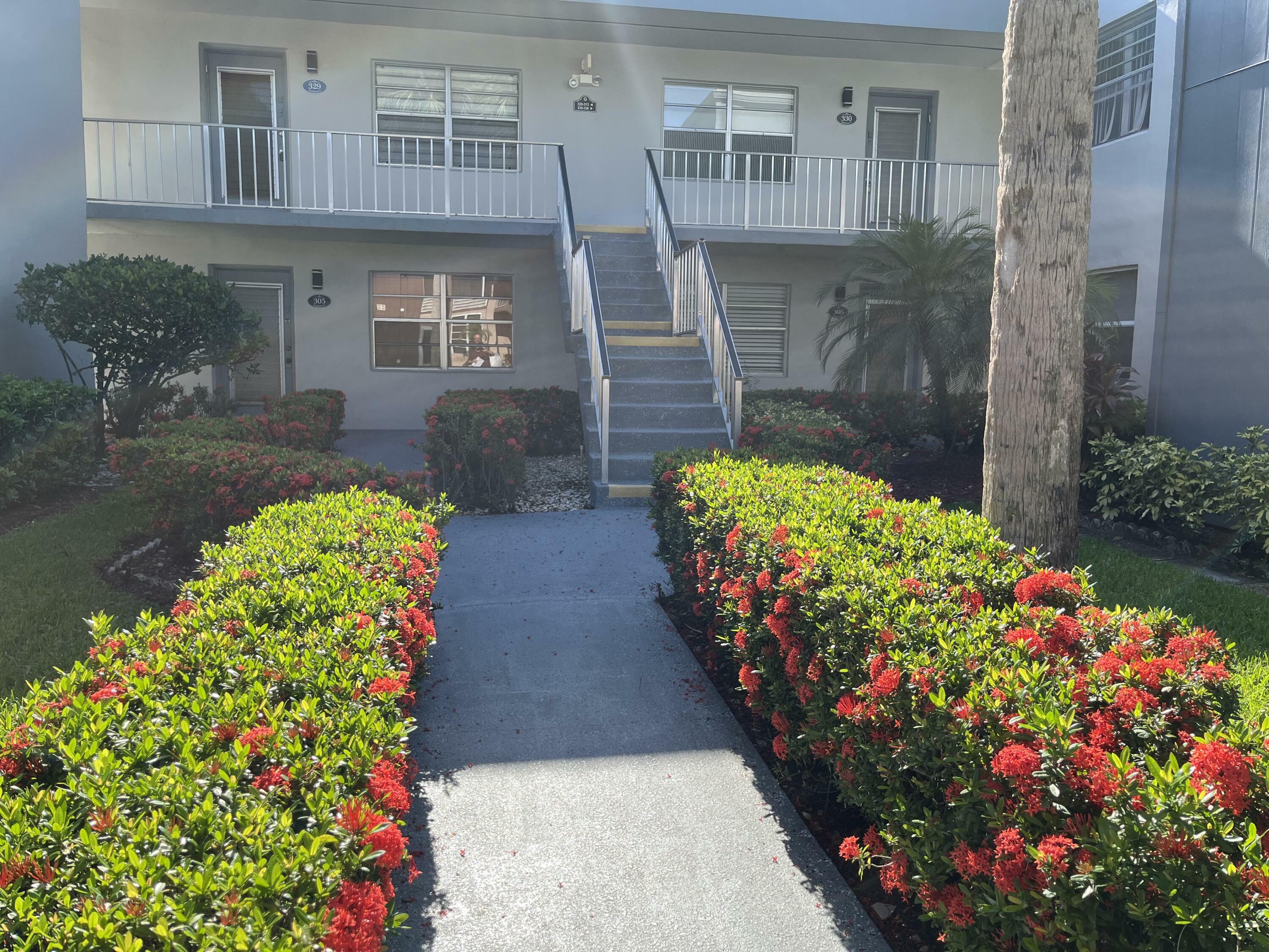 Property Photo: 306 Piedmont 'G' FL 33484