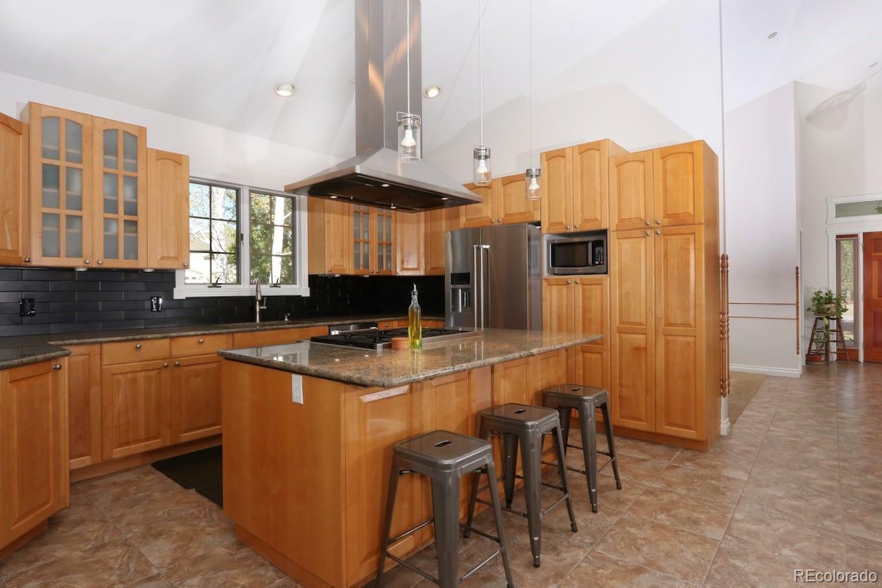 Property Photo:  7655 Crestview Drive  CO 80504 