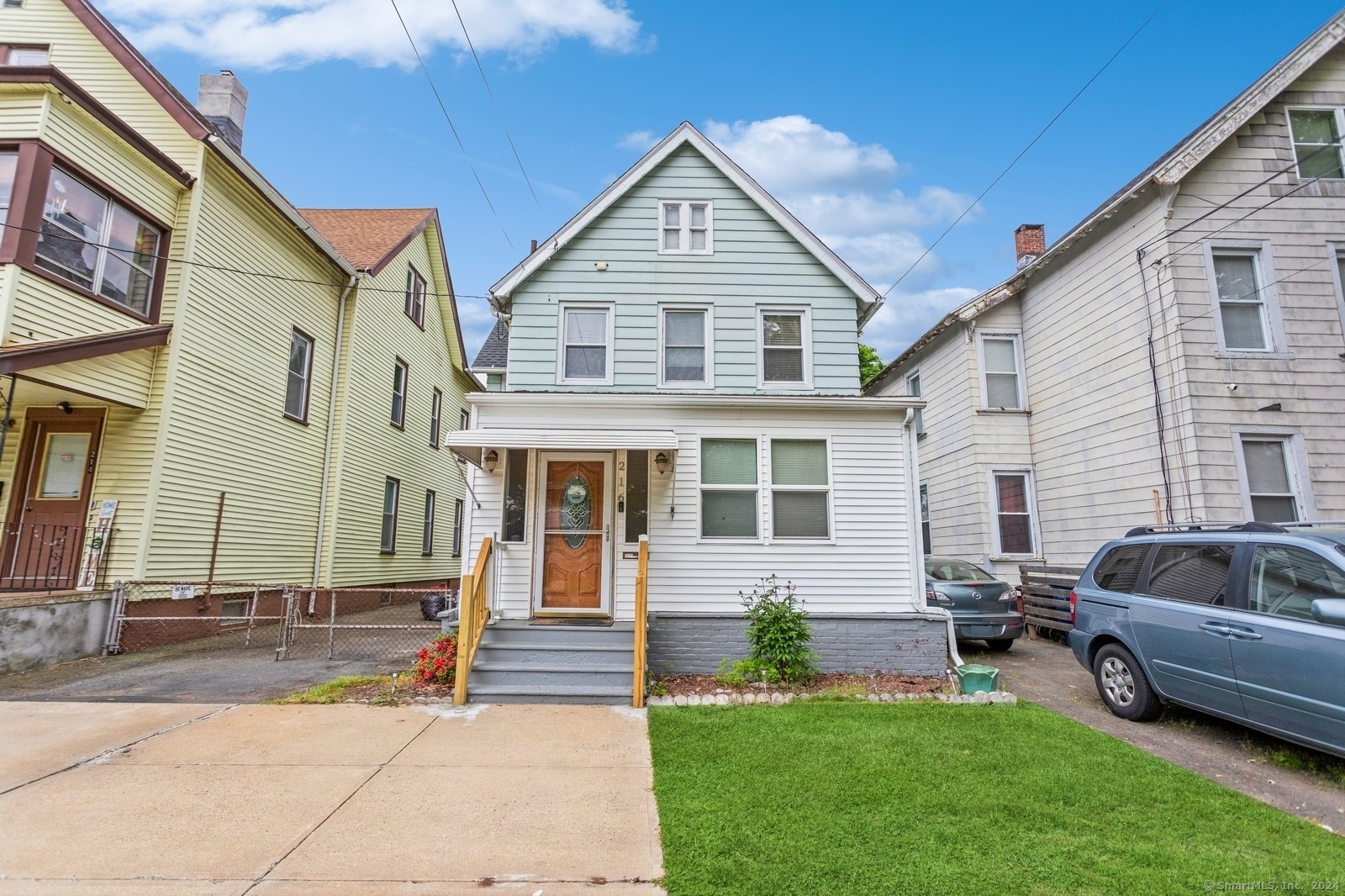 Property Photo:  216 Howard Avenue  CT 06519 