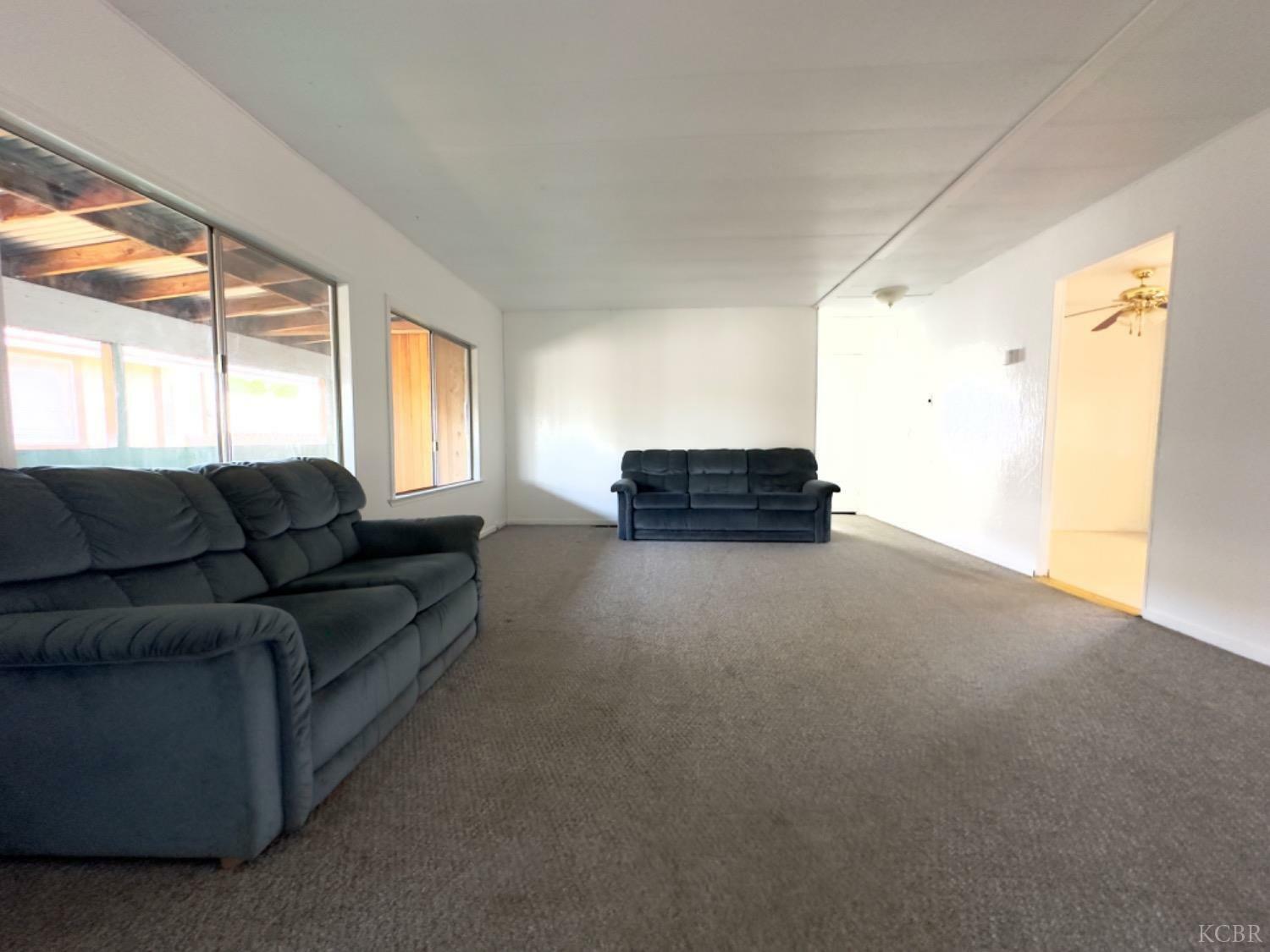 Property Photo:  324 Magnolia Avenue 33  CA 93245 