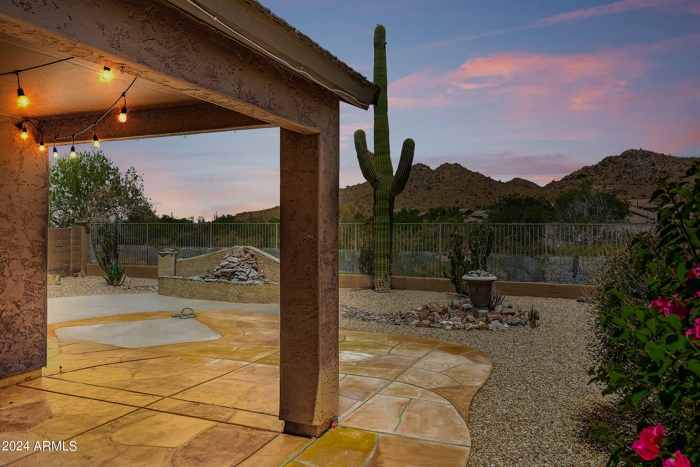 Property Photo:  6590 E Hacienda La Noria Lane  AZ 85118 