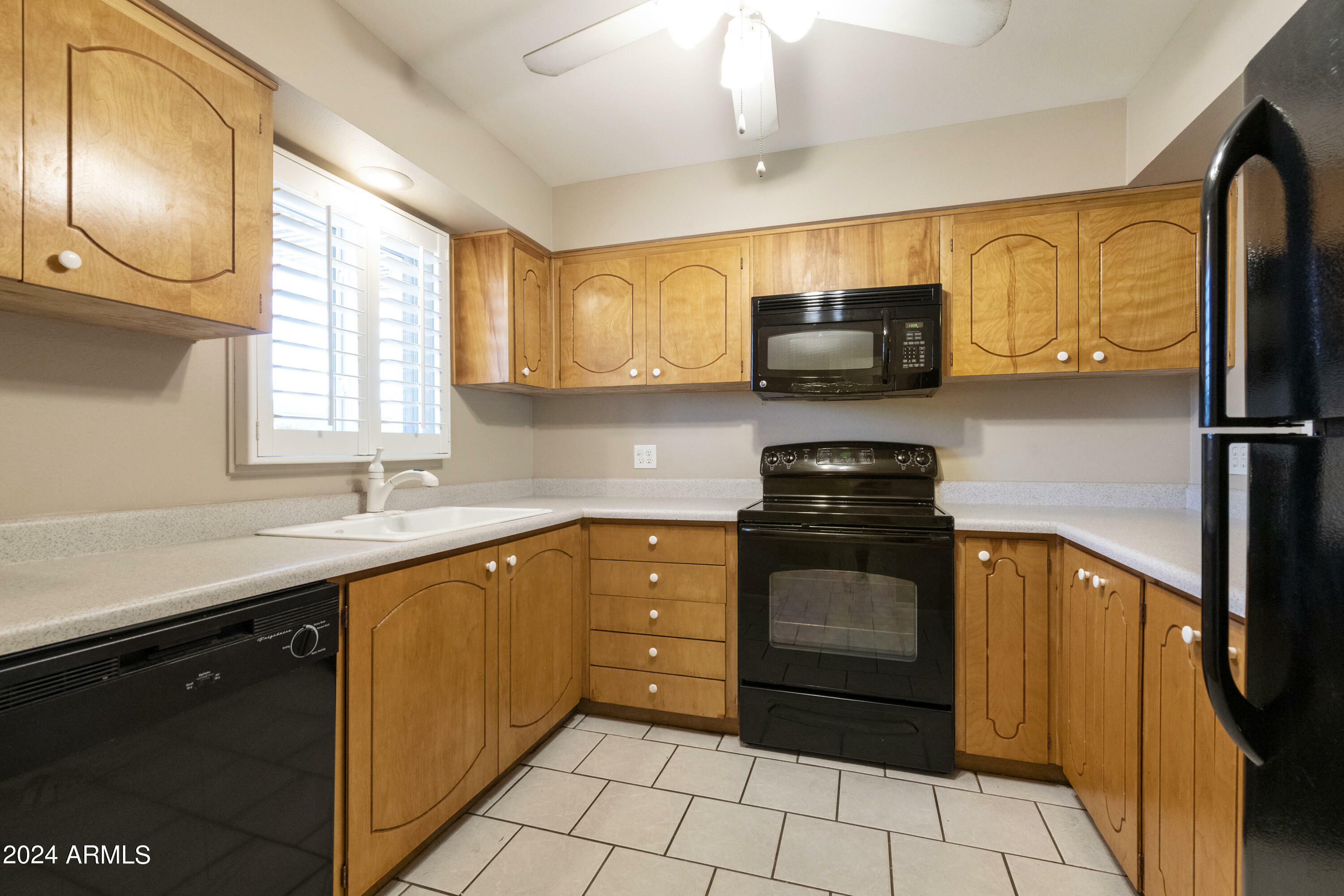 Property Photo:  131 N Higley Road 116  AZ 85205 