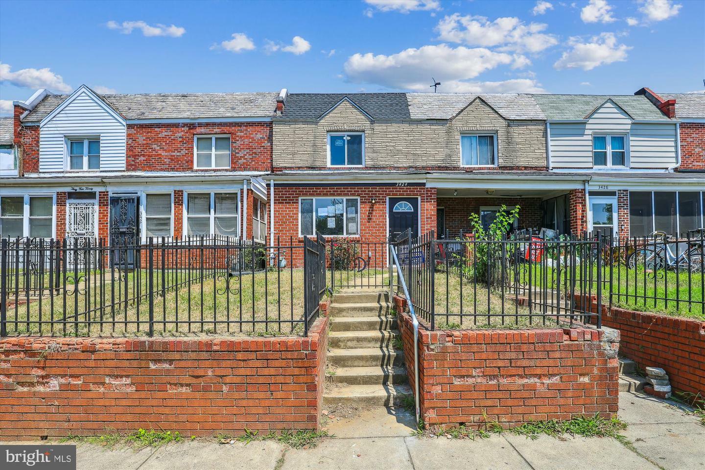 Property Photo:  3424 Dix Street NE  DC 20019 