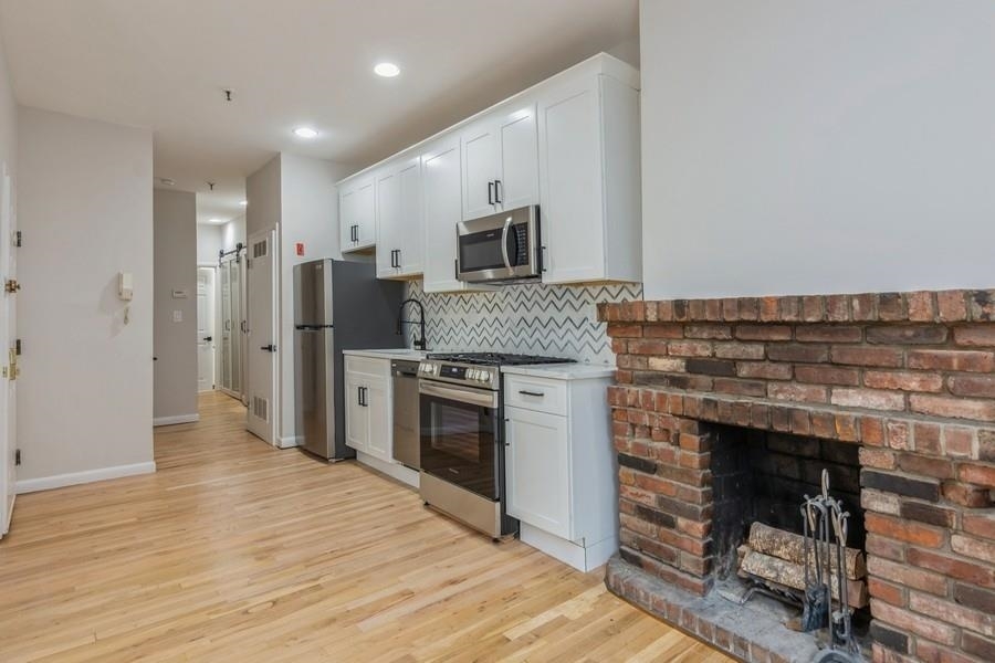 Property Photo:  367 1st St 2  NJ 07030 