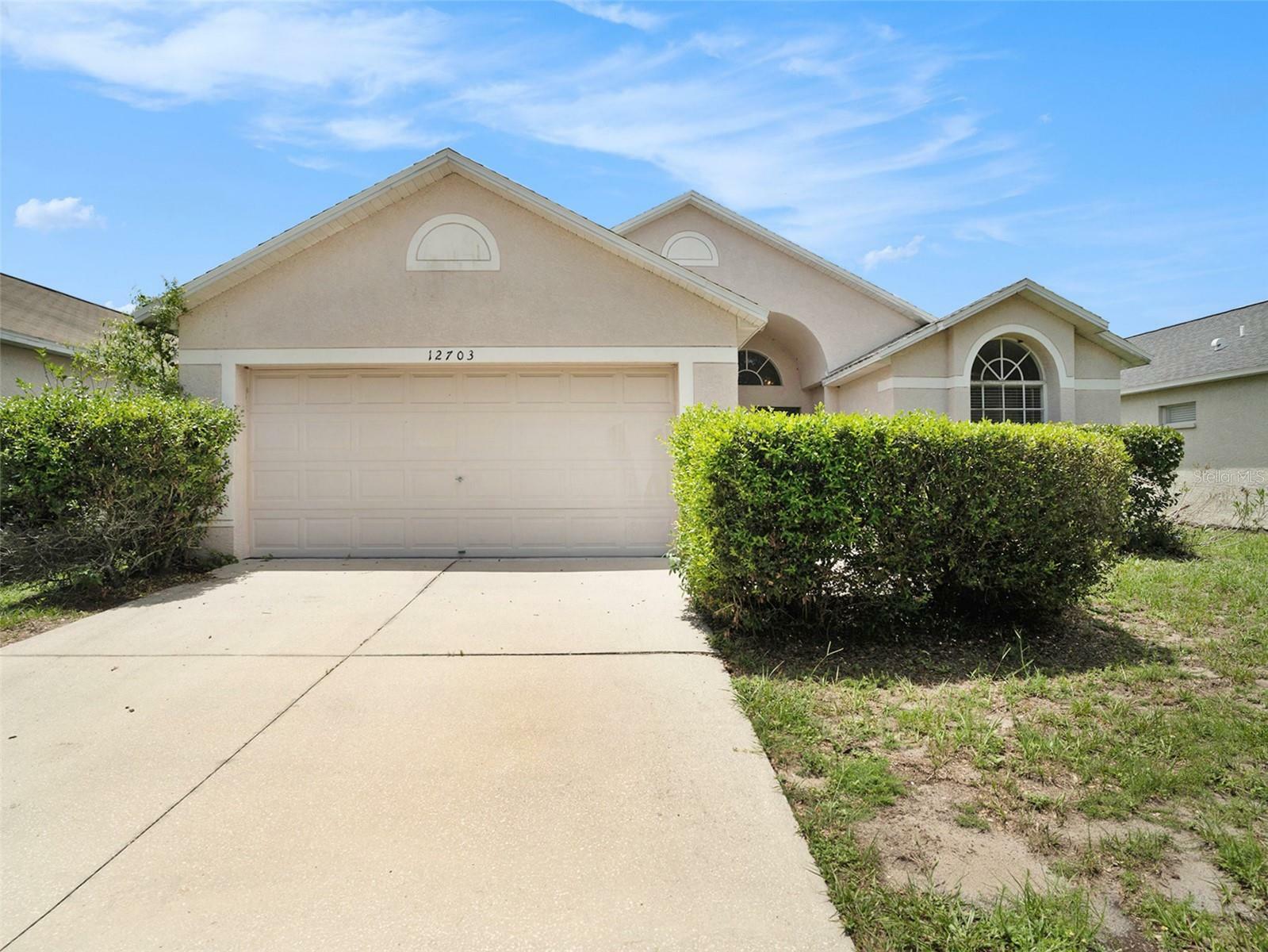 Property Photo:  12703 Kings Lake Drive  FL 33534 