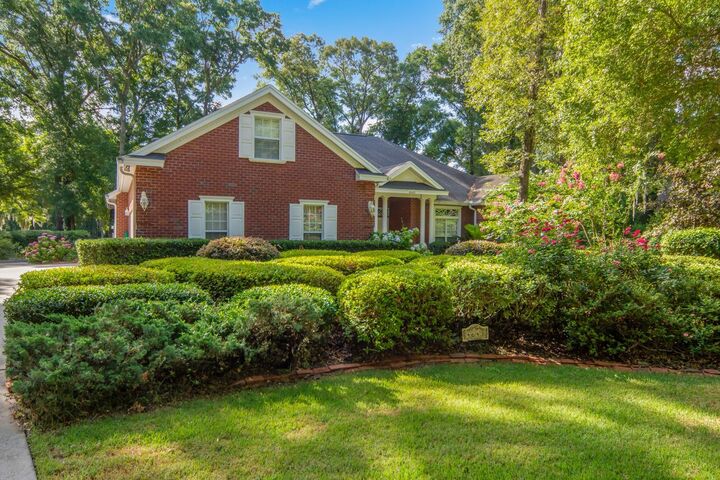 Property Photo: 4643 SW 105th Drive FL 32608