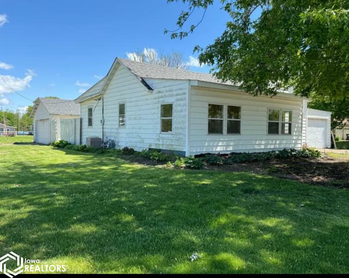 Property Photo:  222 N Gear Avenue  IA 52655 