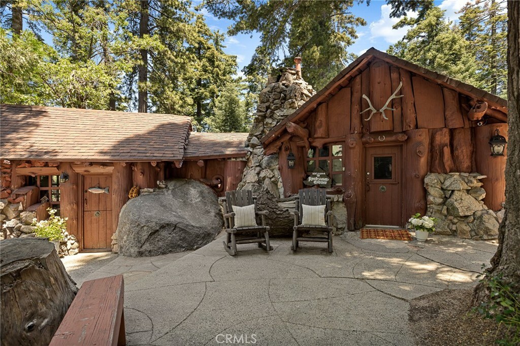 Property Photo:  26068 Fire Hall Loop  CA 92391 