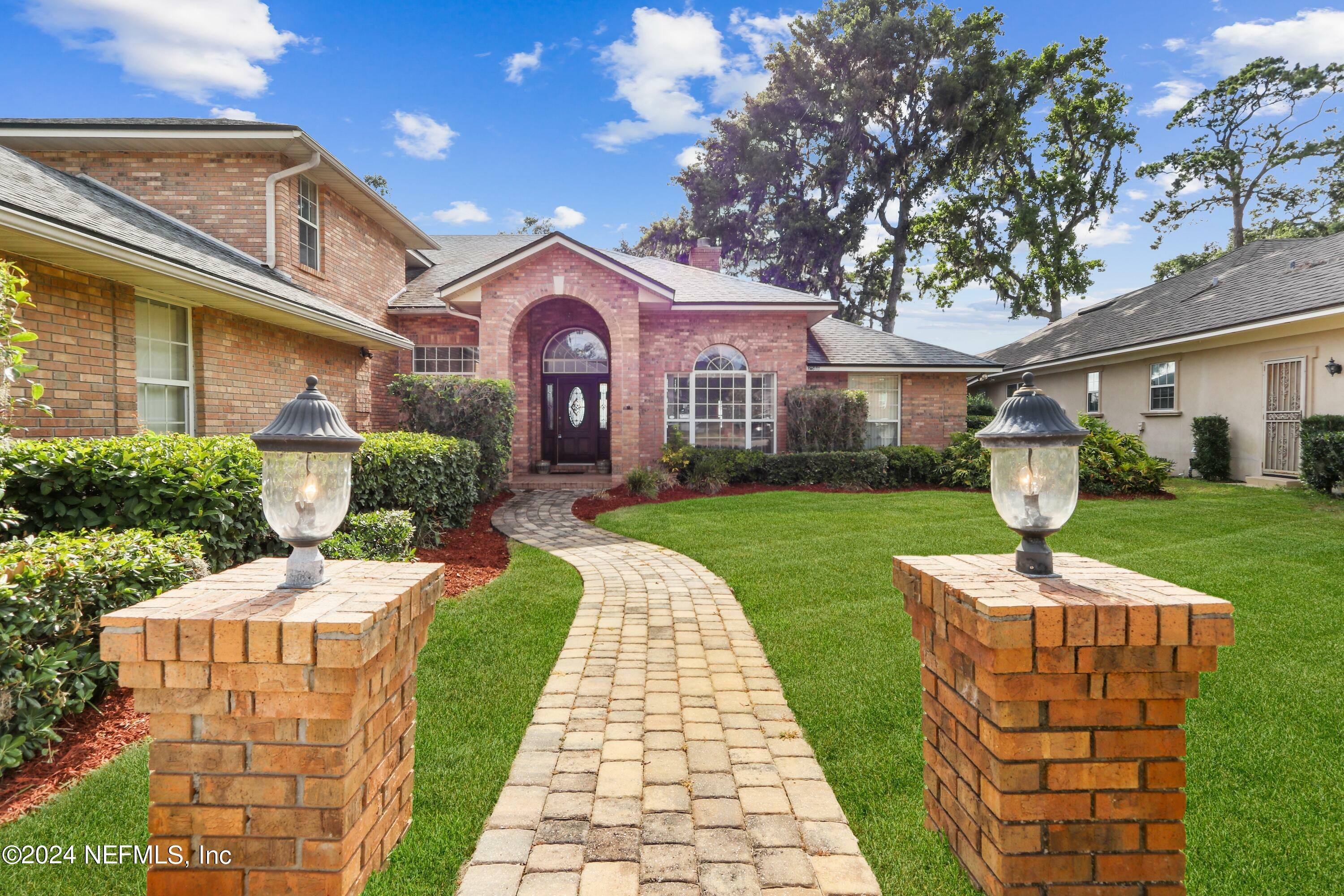 Property Photo:  2516 Wrightson Drive  FL 32223 