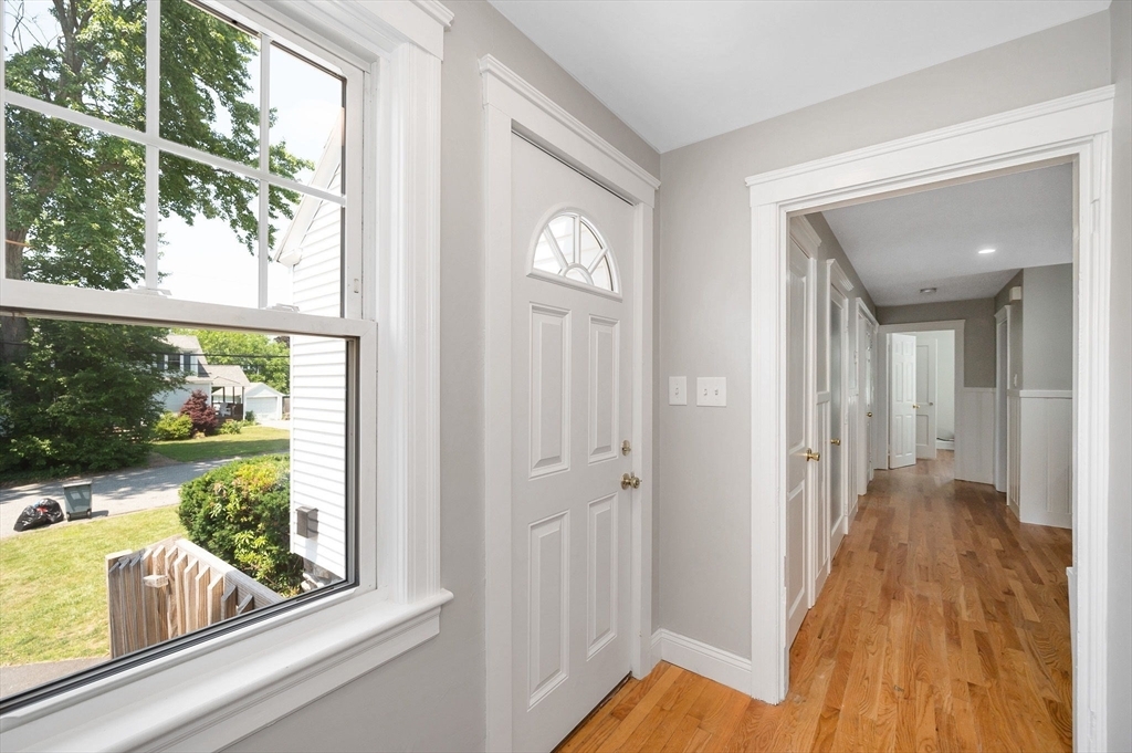 Property Photo:  15 Walnut Ave  MA 01845 