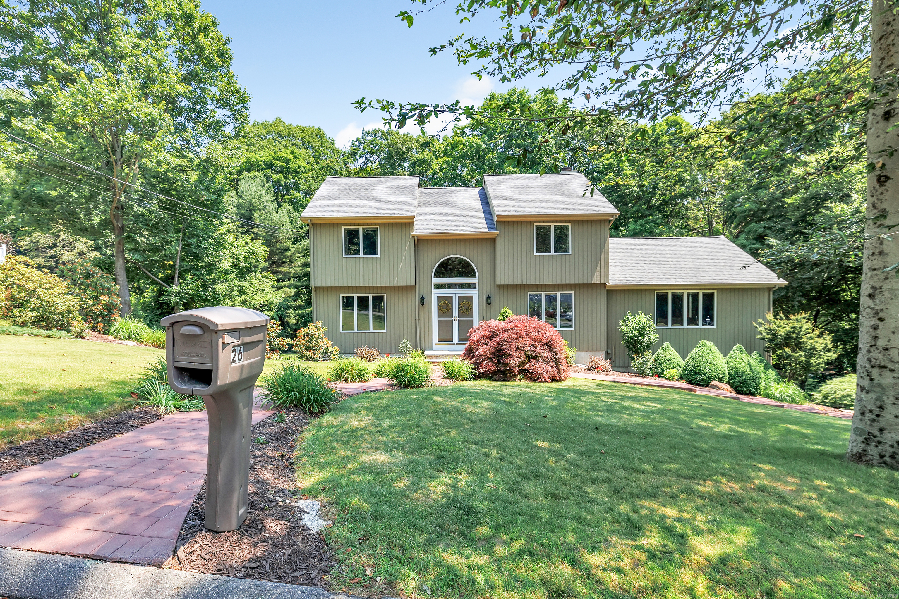 Property Photo: 26 Rolling Brook Lane CT 06484