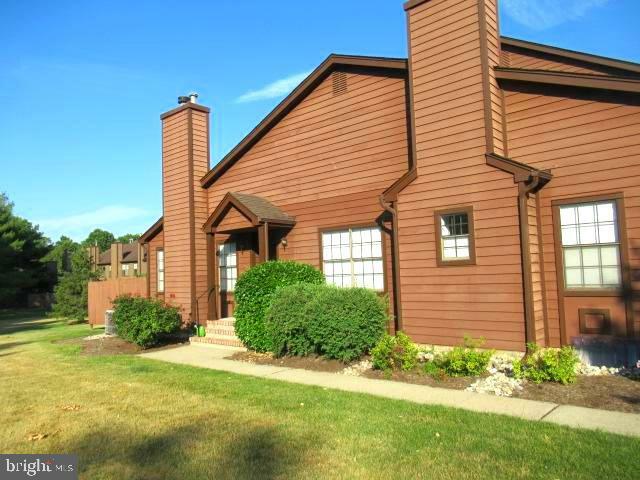 35 Easton Court  Lawrenceville NJ 08648 photo