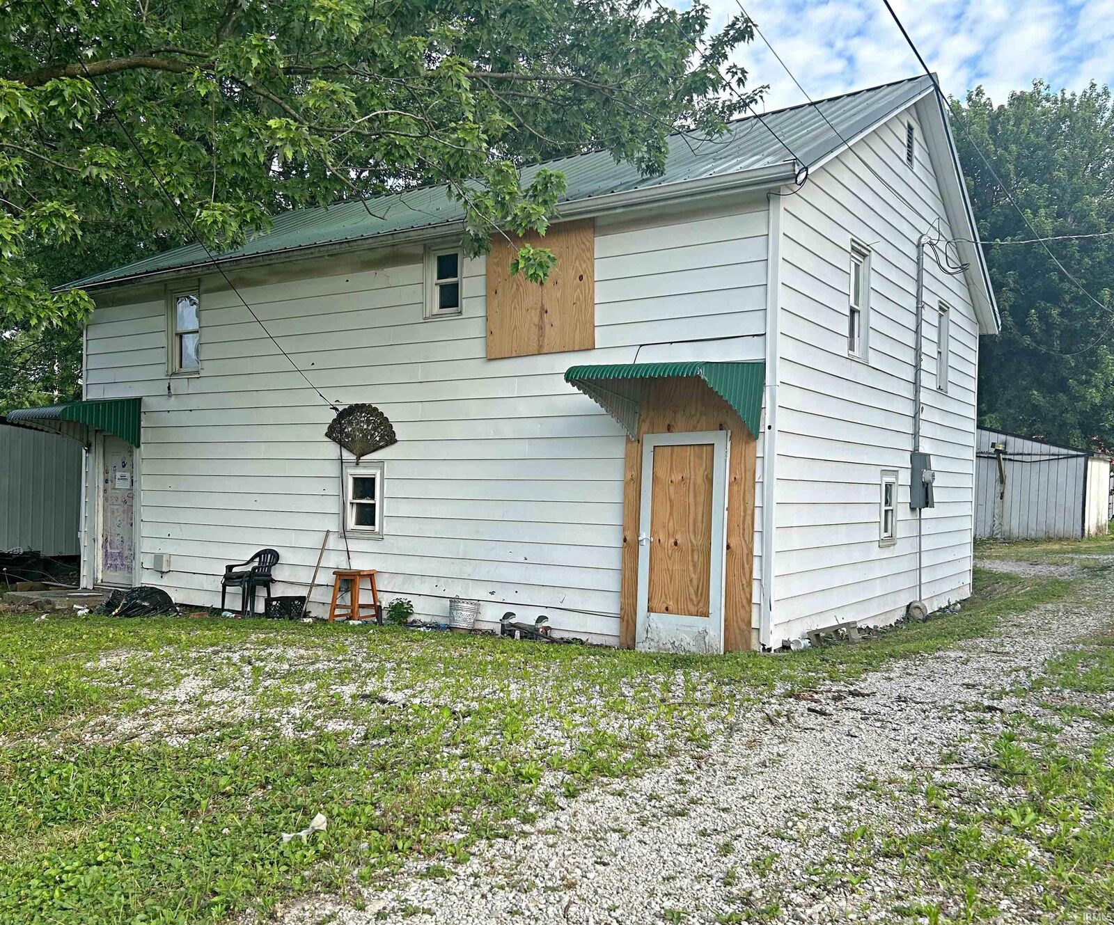 Property Photo: 302 1/2 Grant Street IN 47553