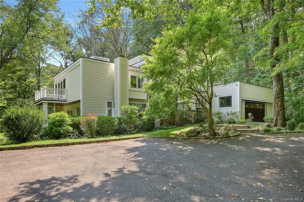 Property Photo:  106 Westchester Avenue  NY 10576 