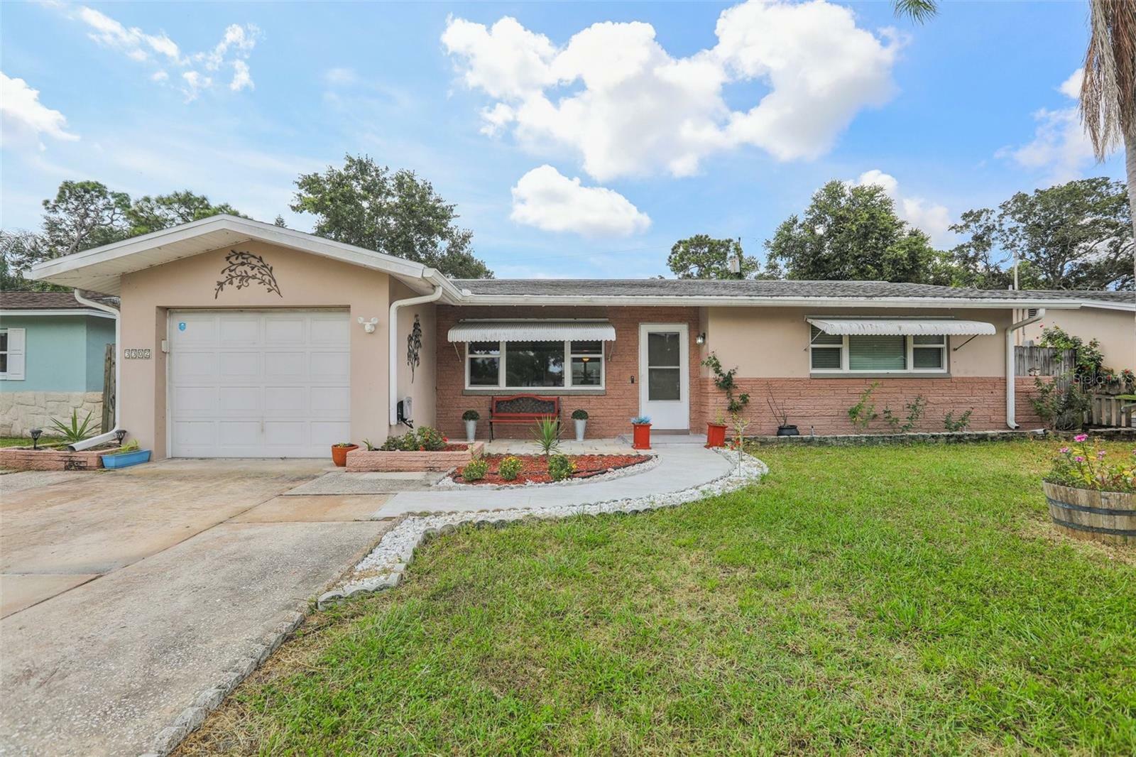 Property Photo: 3302 Keene Park Drive FL 33771