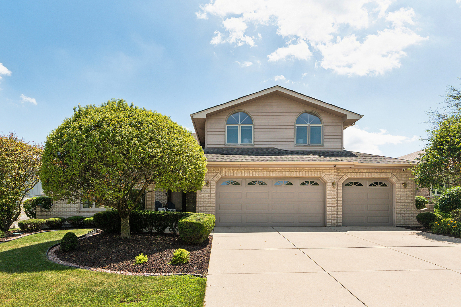 Property Photo: 17243 Grange Drive IL 60467