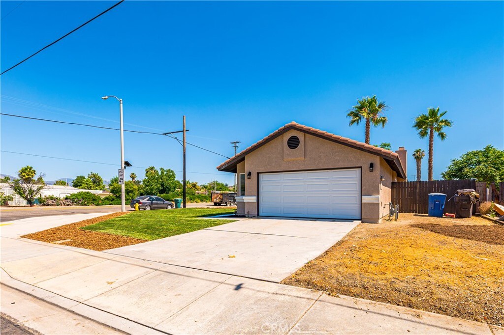 Property Photo: 43977 Olive Avenue CA 92544