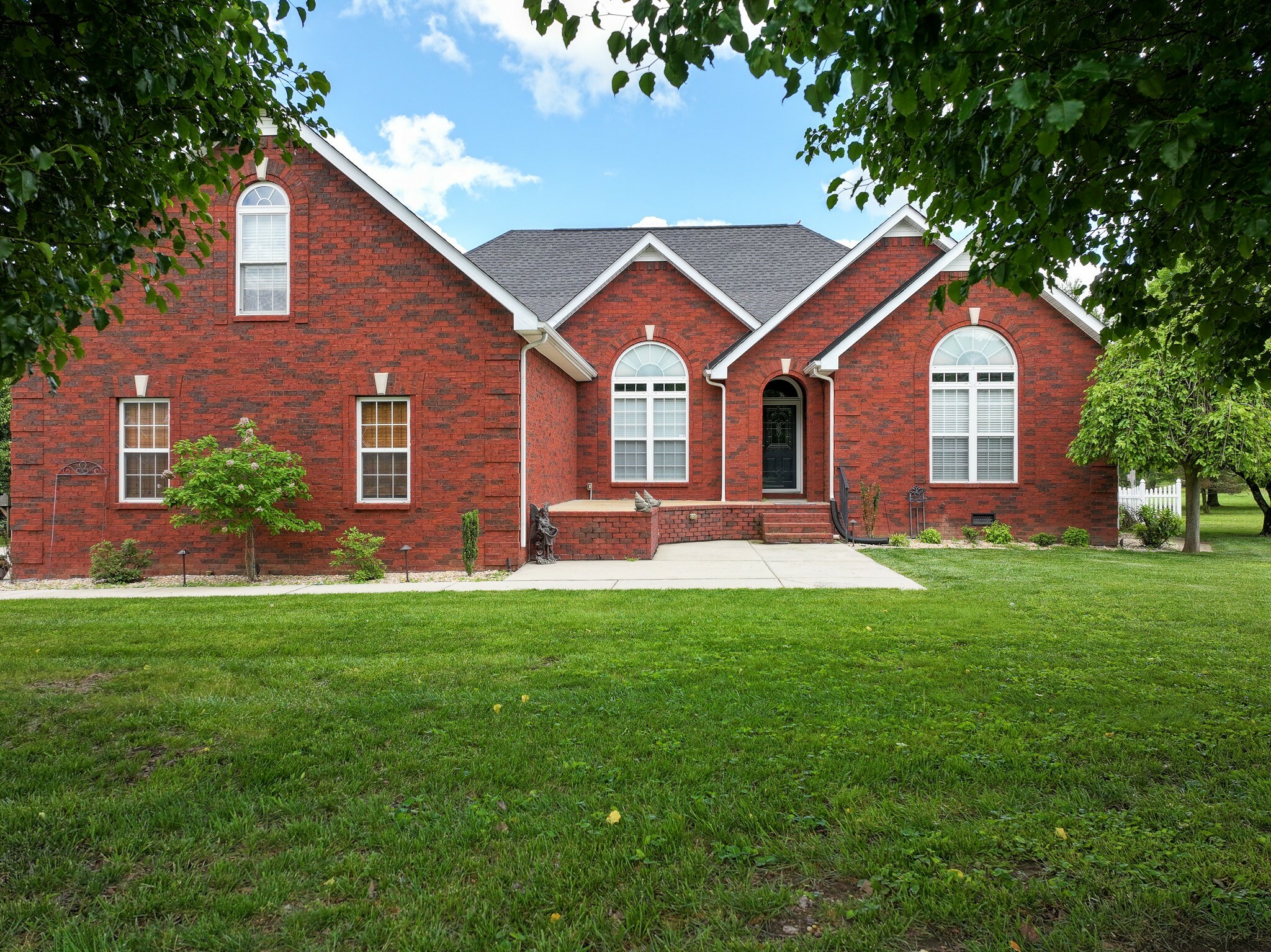 111 Blain Cir  Shelbyville TN 37160 photo