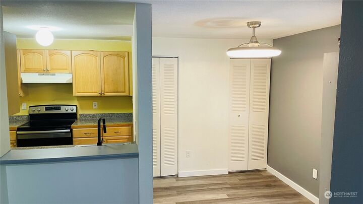 Property Photo:  32142 46th Place SW M-12  WA 98023 