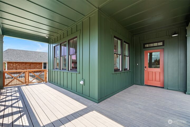 Property Photo:  46 Hilltop Lane  WA 98571 