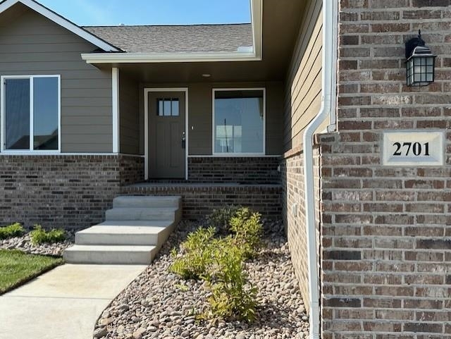 Property Photo:  2701 N Mainsgate  Dr  KS 67010 