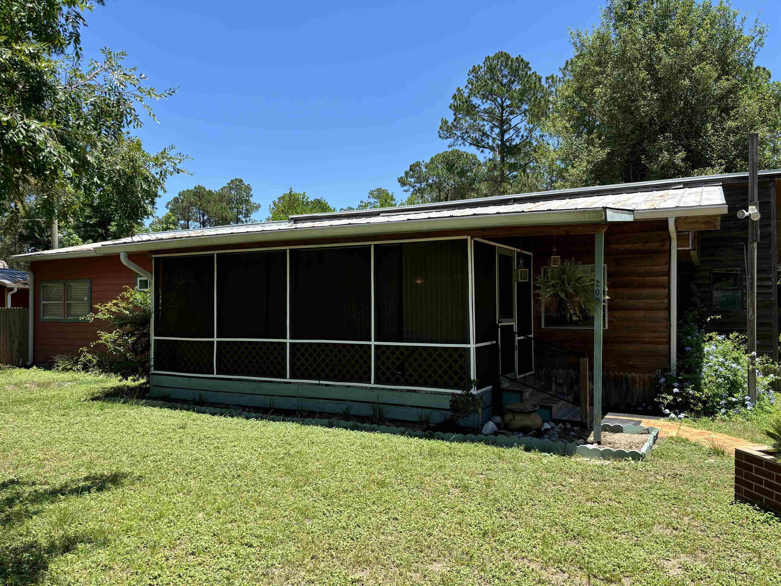 Property Photo:  209 Beth Circle  FL 32310 