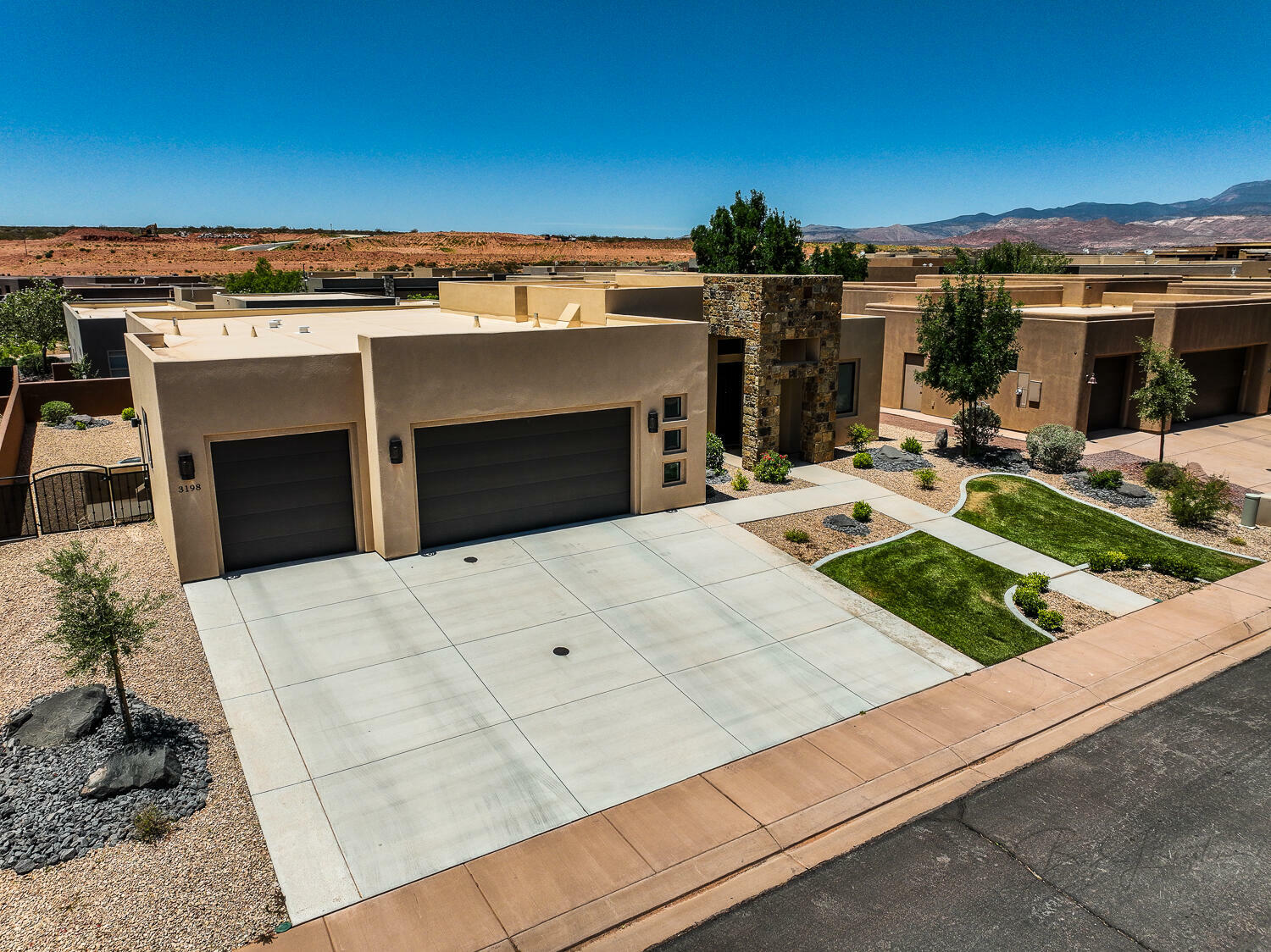 Property Photo:  3198 S Red Sands Way  UT 84737 