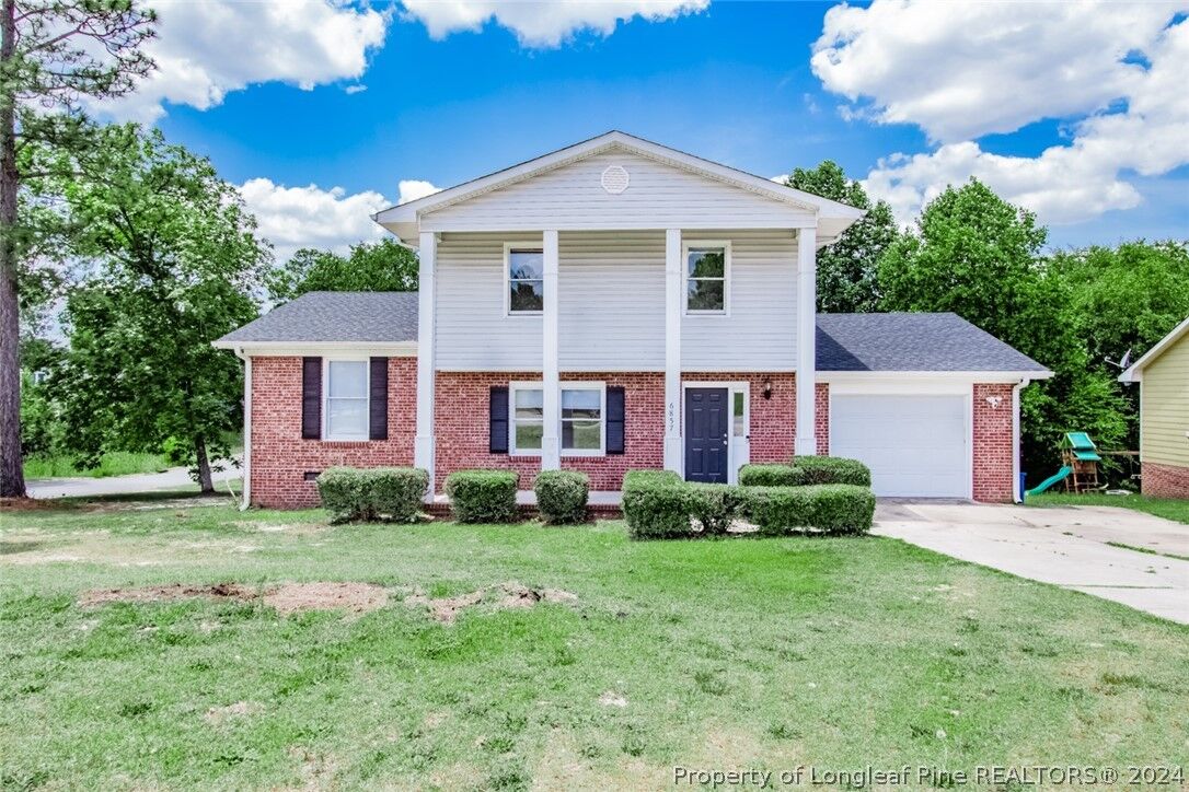 Property Photo:  6857 Baystone Road  NC 28314 